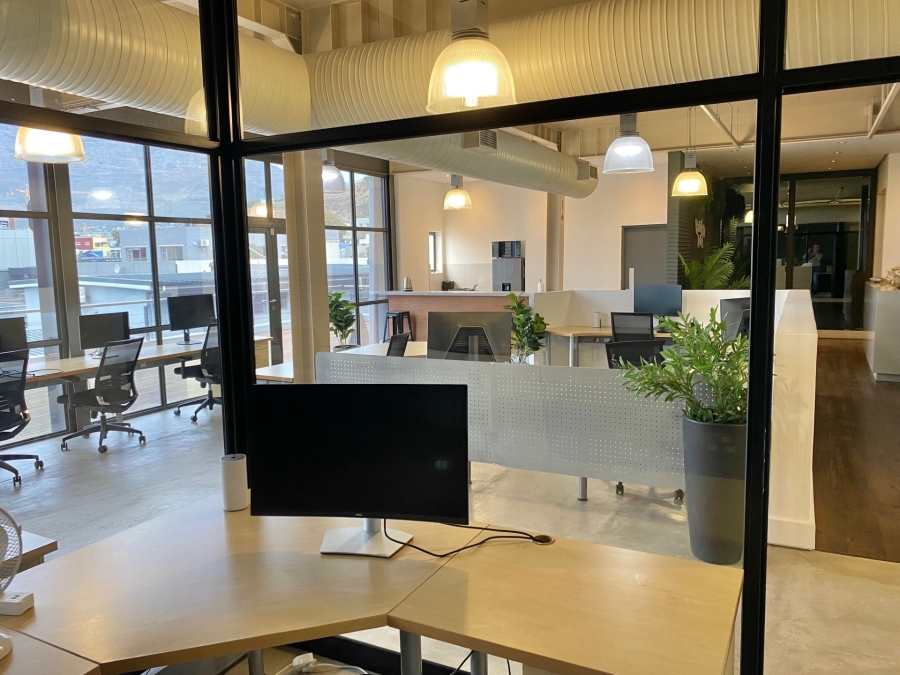 To Let Commercial Property for Rent in De Waterkant Western Cape